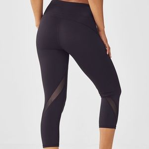 Fabletics Black Mid-Rise Mesh Powerhold Capri
